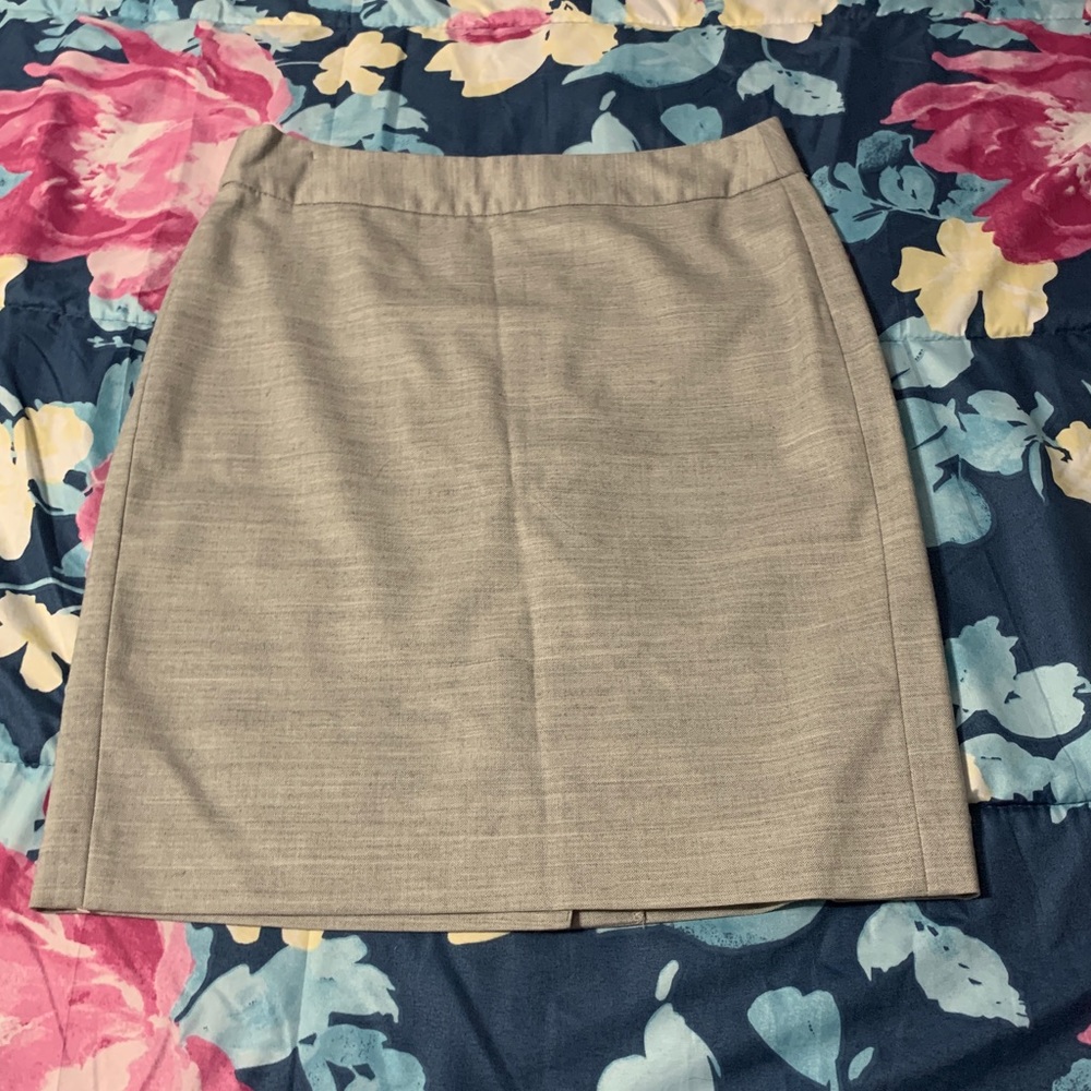 Grey skirt - Picture 2 of 5